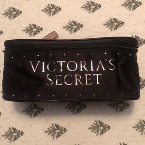 NWT Victoria’s Secret makeup bag